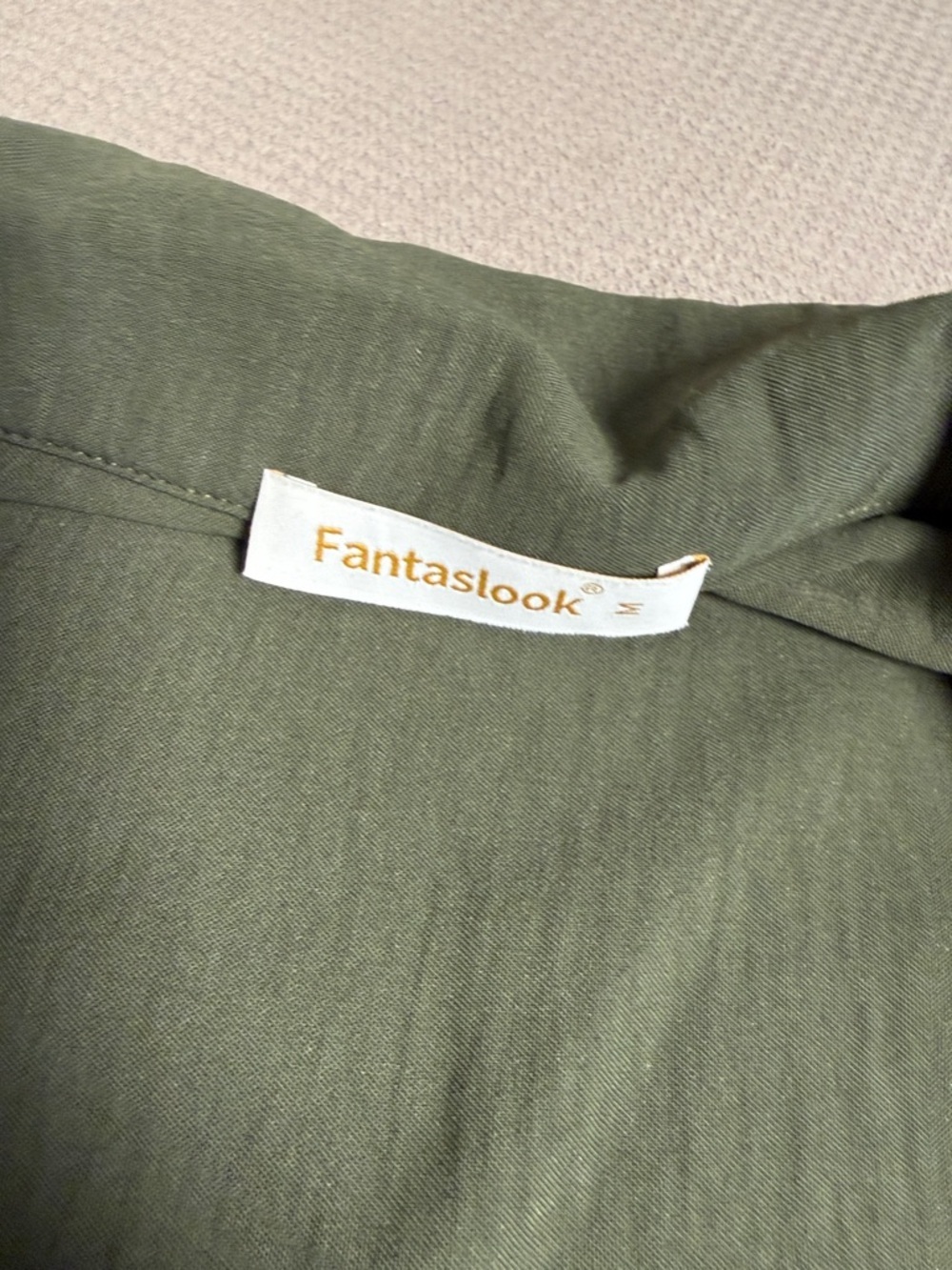 Amazon Brand (Fantaslook) Olive Green Women's Relaxed Short Set - Picture 2 of 8